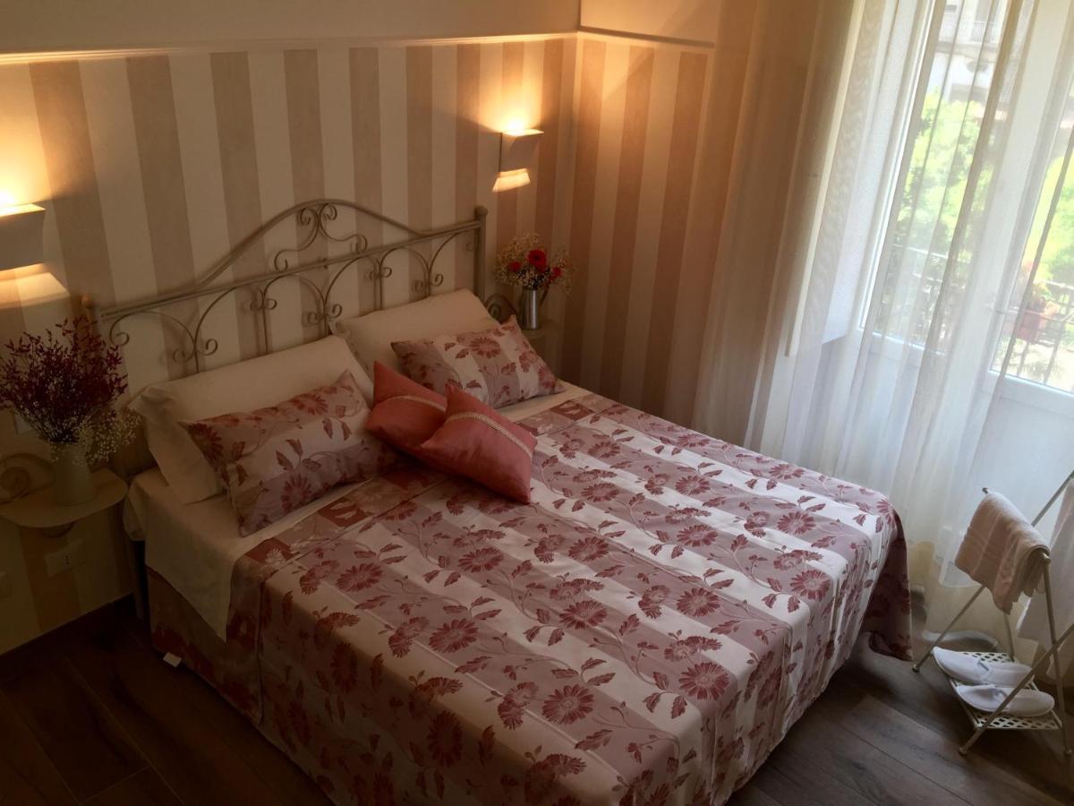 Appio Claudio Tre Bed & Breakfast อิทริ ภายนอก รูปภาพ