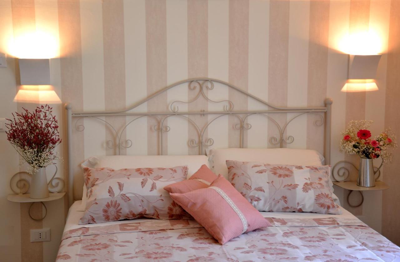 Appio Claudio Tre Bed & Breakfast อิทริ ภายนอก รูปภาพ